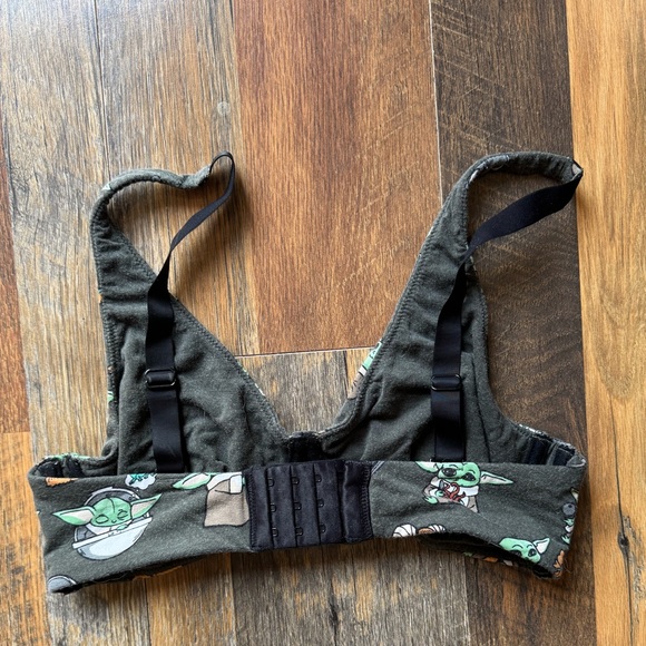 Star Wars x MeUndies Mandalorian Triangle Bra Size Small - Picture 3 of 4
